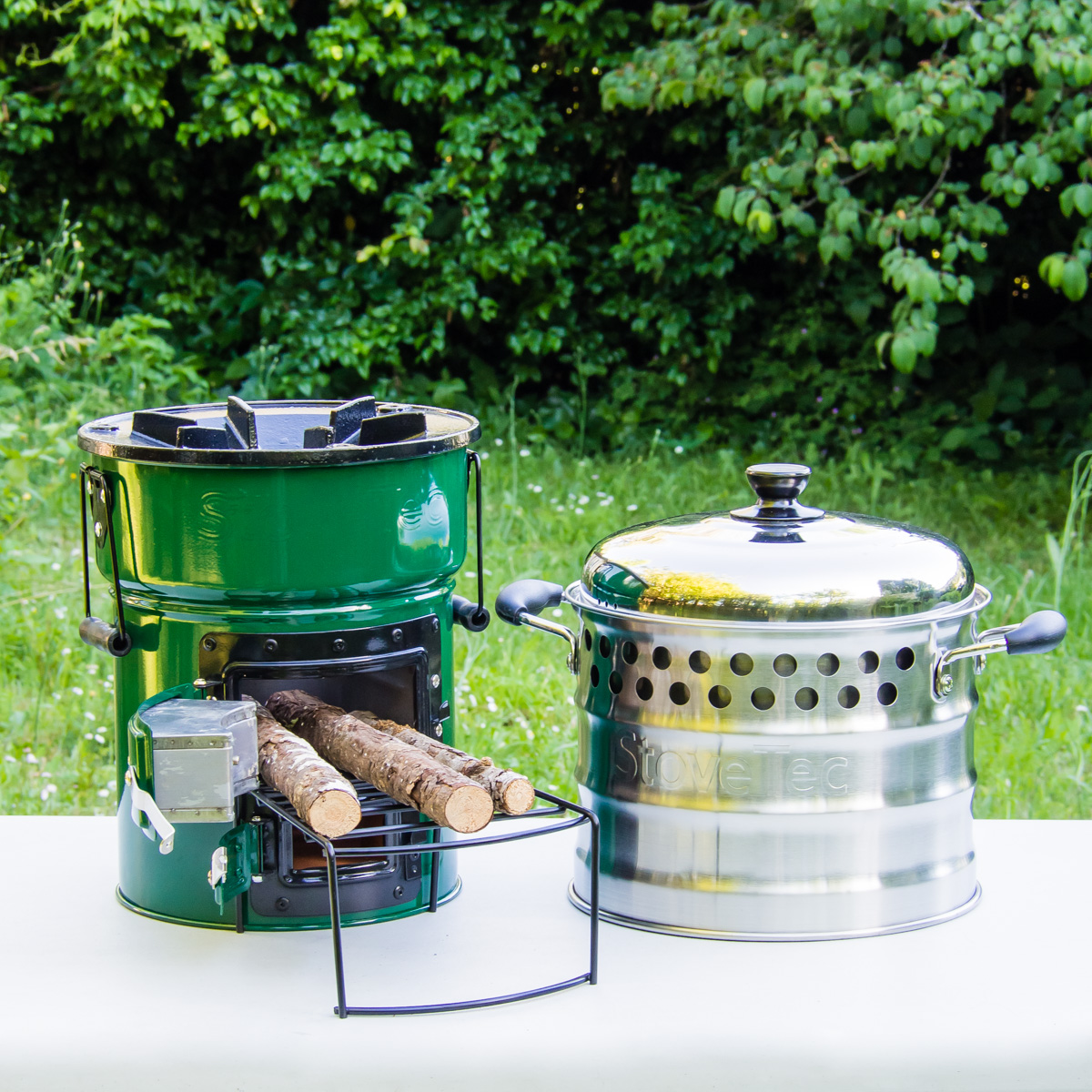 Big Foot Deluxe cookstove and Super Pot combo deal